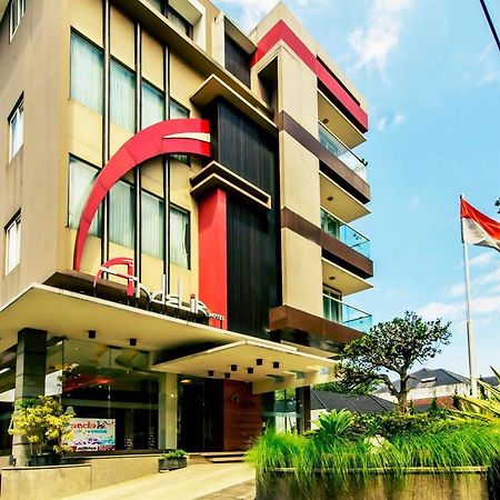 Andelir Hotel Bandung Exterior photo