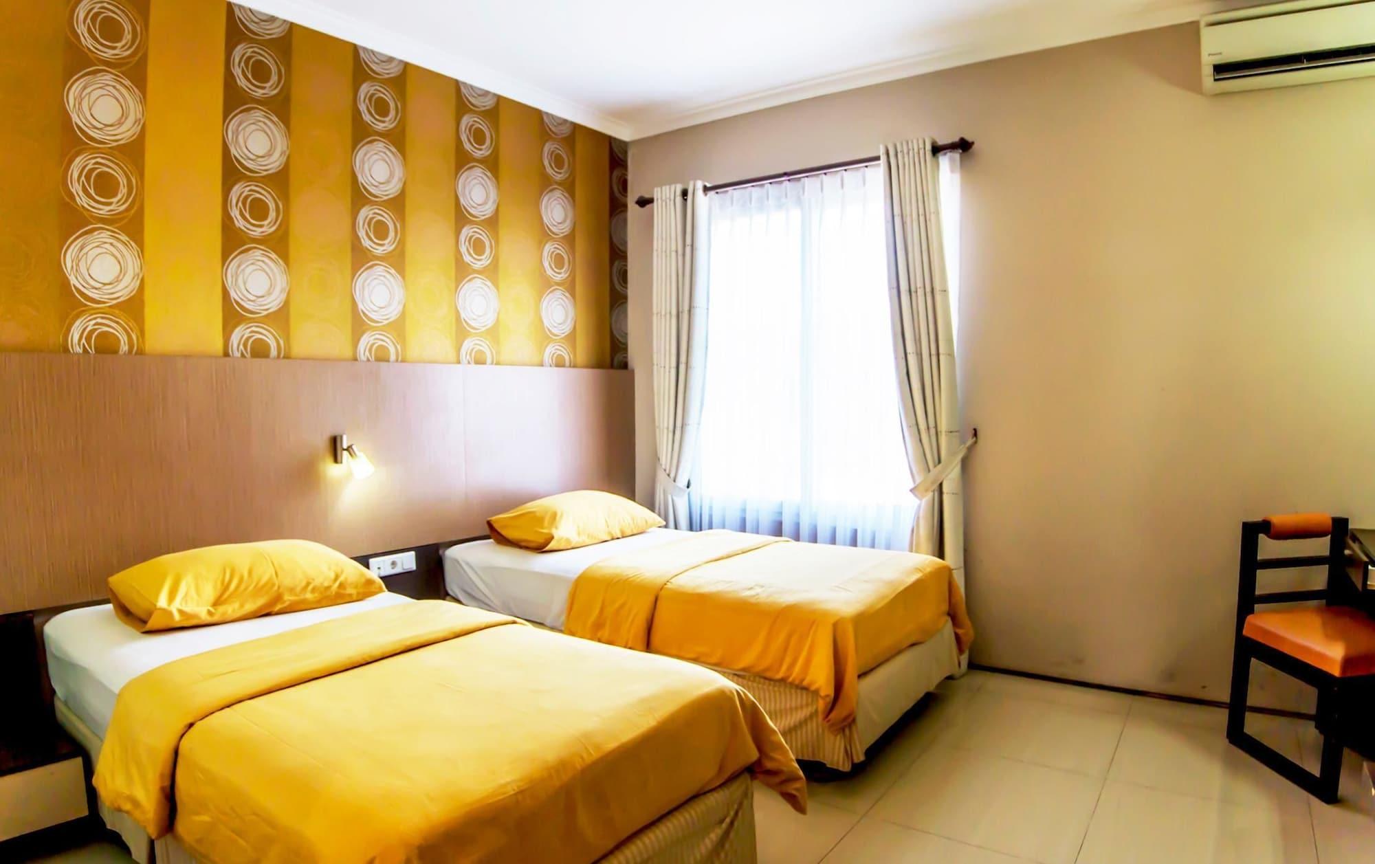 Andelir Hotel Bandung Exterior photo