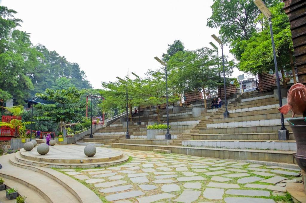 Andelir Hotel Bandung Exterior photo